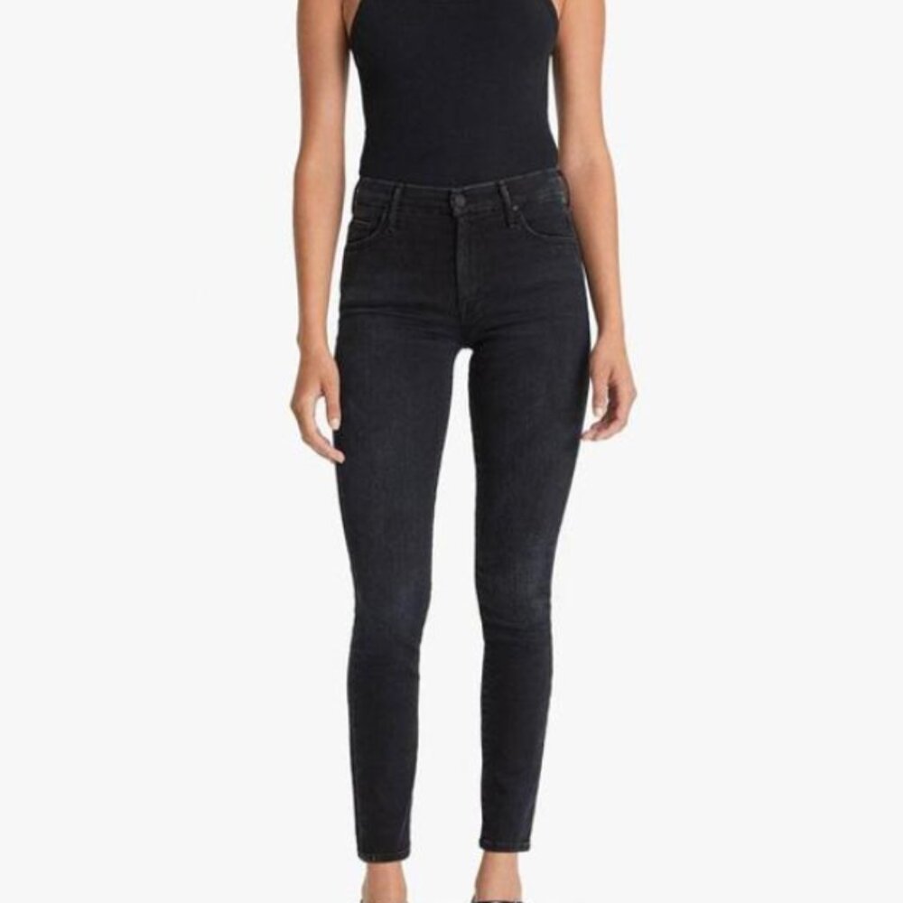 MOTHER High Waisted Looker in blackbird, size 26